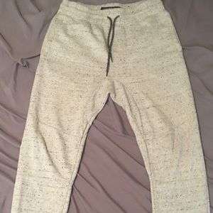 Carbon joggers